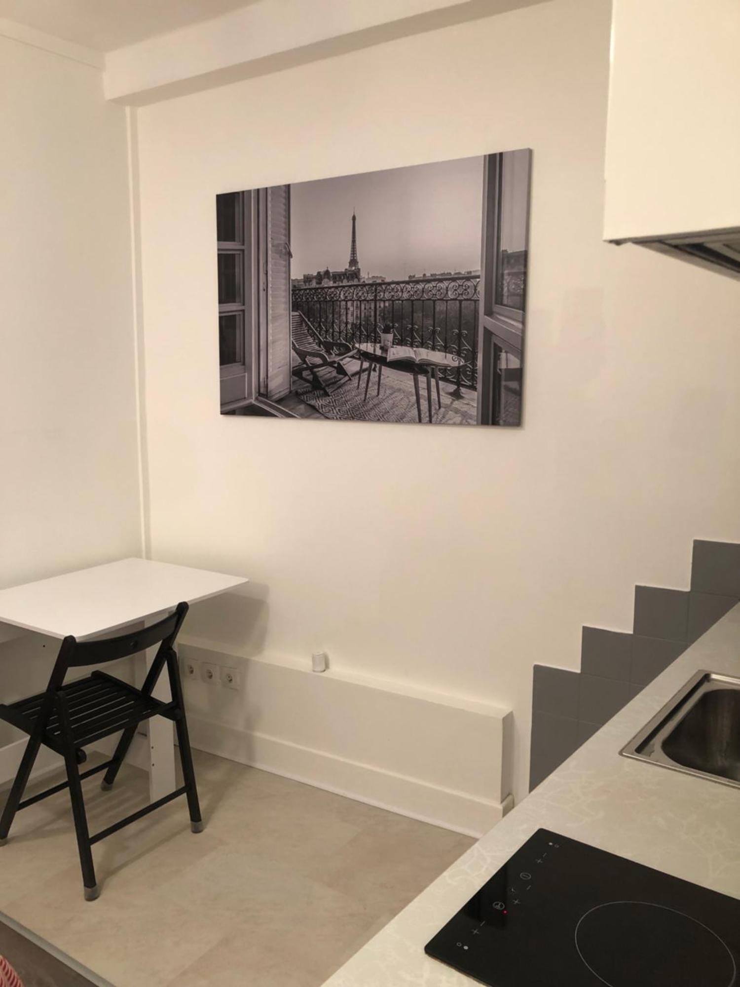 Le Du Square Apartment *