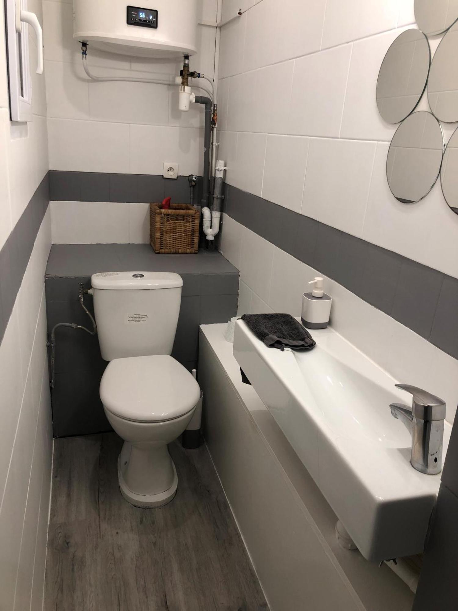 Le Du Square Apartment *